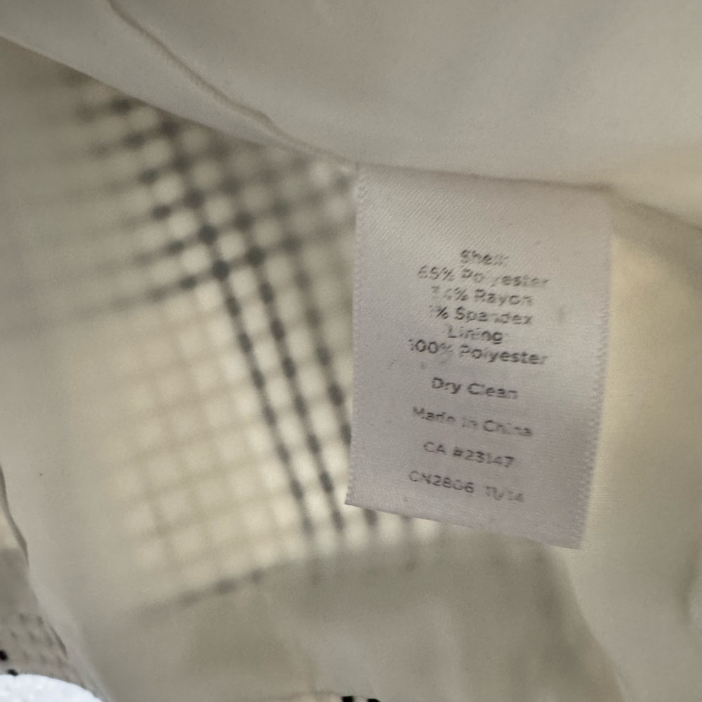 Talbot’s Petites cropped jacket size 16 Petite. White and Black - Picture 8 of 8